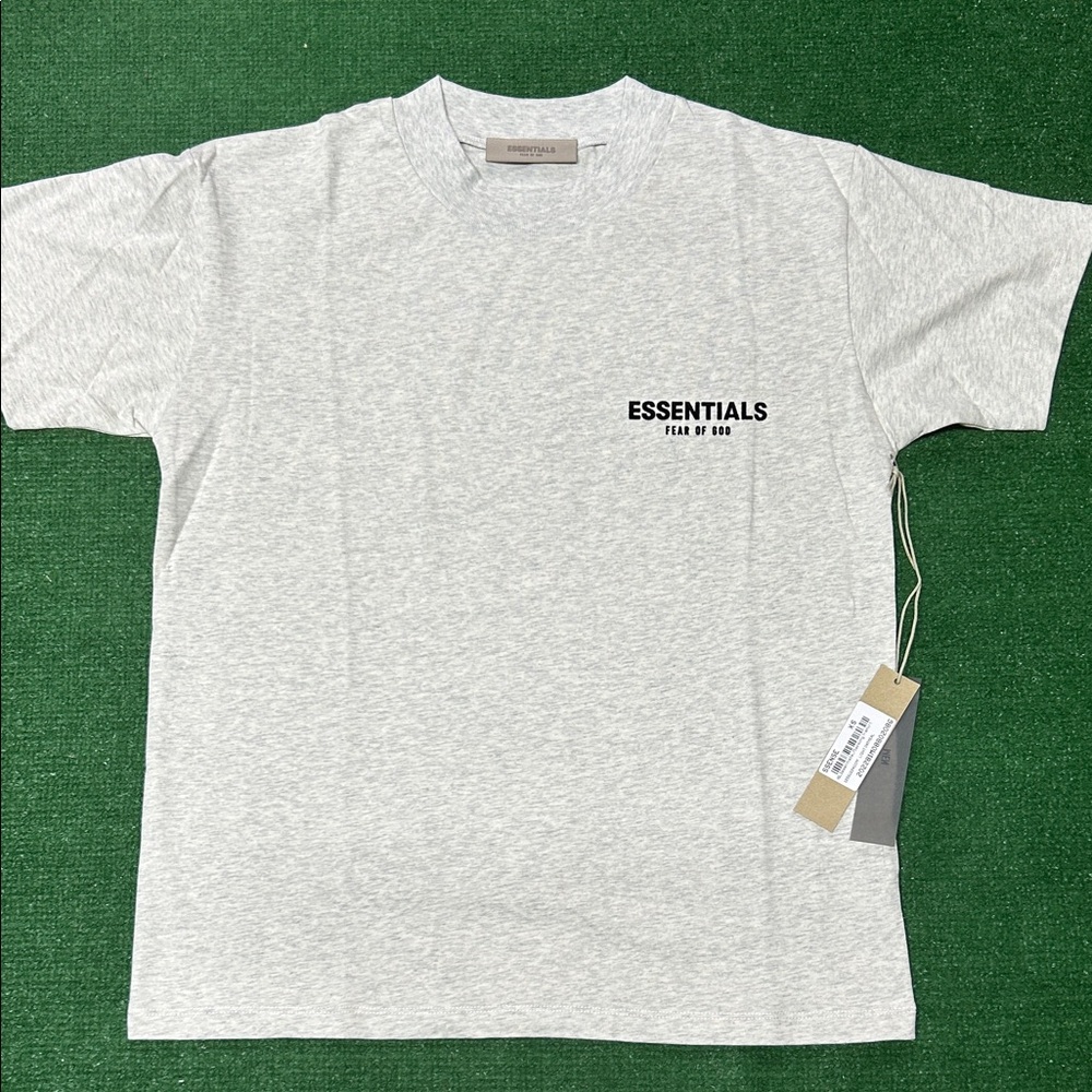 Essentials fear of god light oatmeal tee size XS
